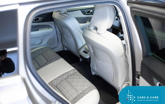 Volvo V60 cena 125900 przebieg: 73573, rok produkcji 2021 z Ryglice małe 277